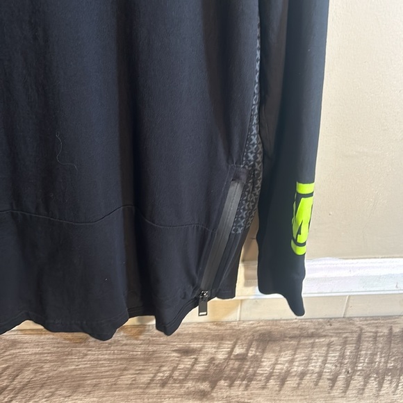 Switch Remarkable Men’s Athletic Long Sleeve Shirt Size Large - Picture 9 of 10